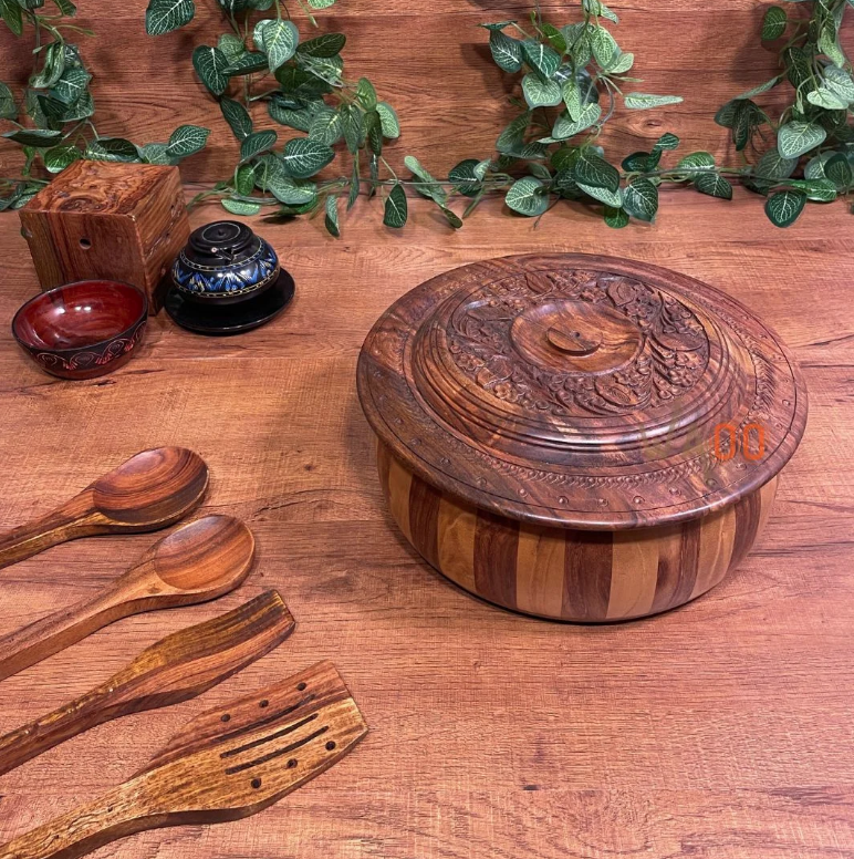 WOODEN HOTPOT