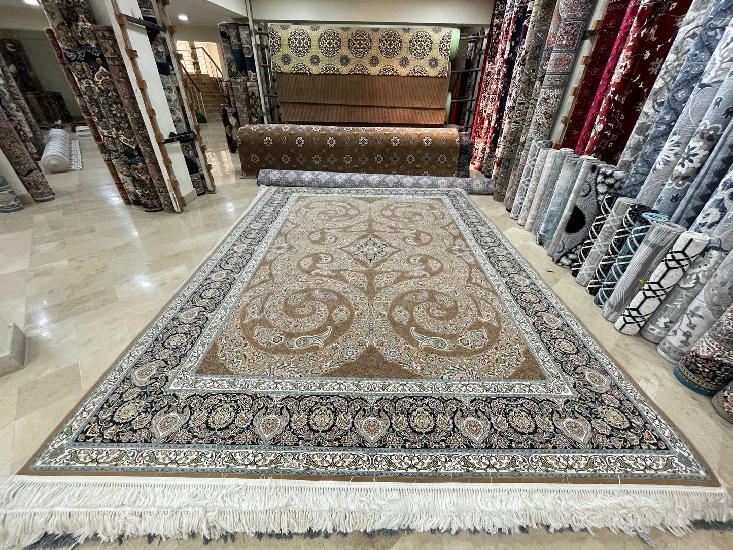 1200 SHANA IRANI RUG (10x13)