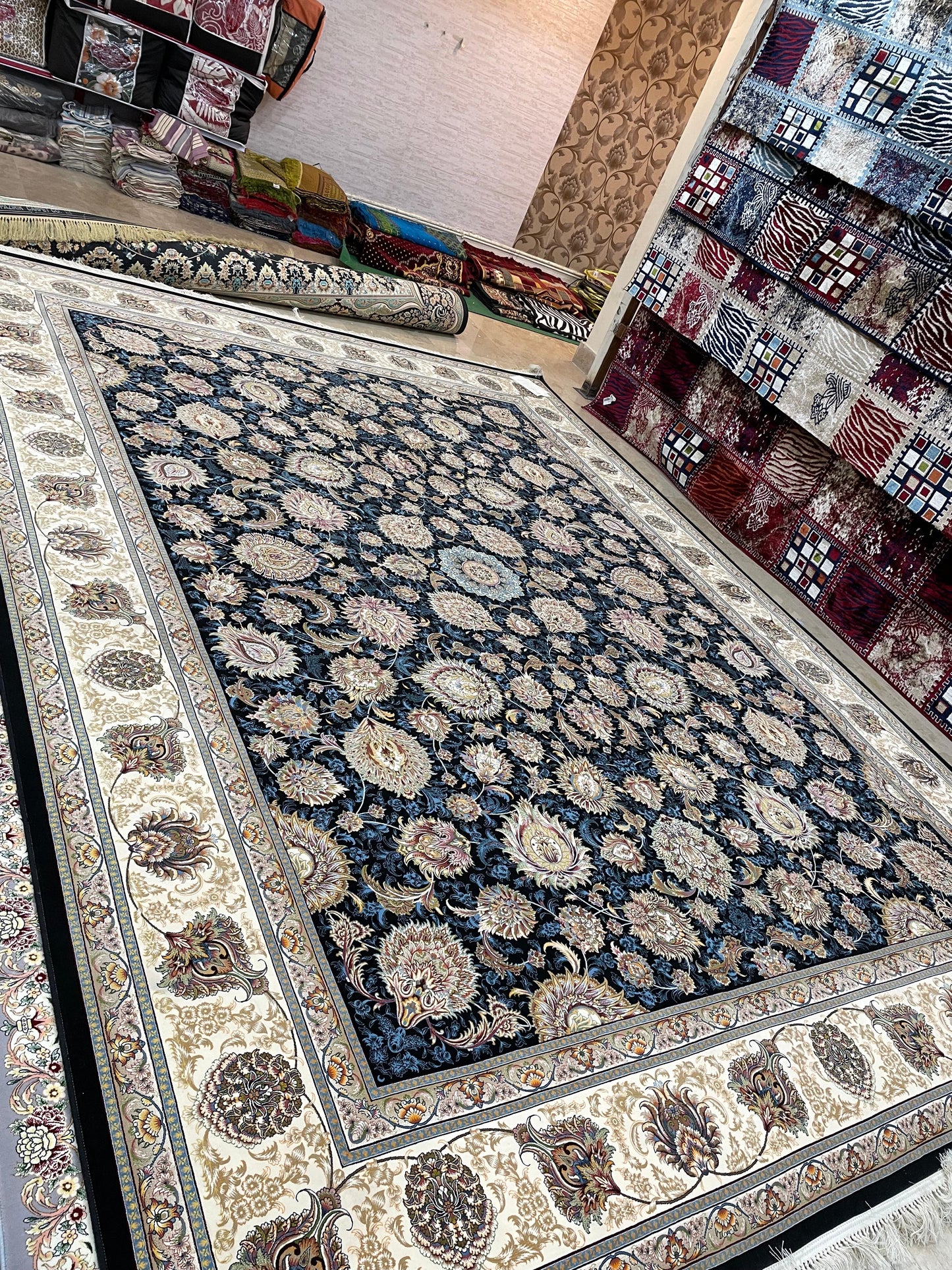1200 SHANA IRANI RUG (10x13)