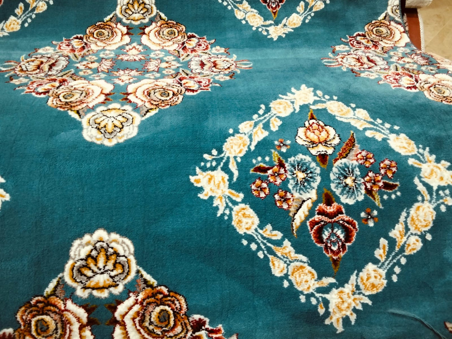 700 SHANA DIAMOND BLUE
