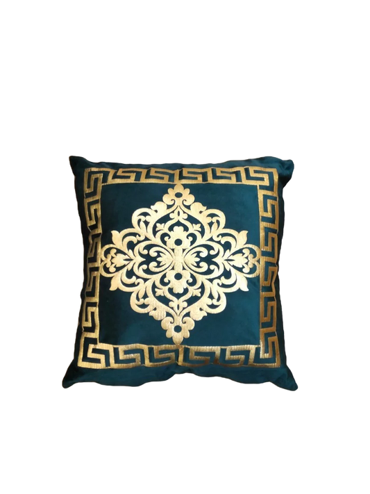 Throw Pillow M