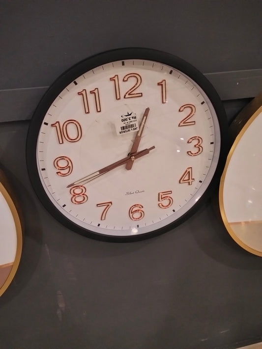 Clock with Large Numerals
