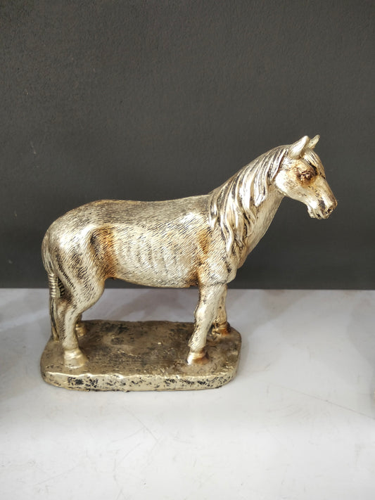 SMALL HORSE STATUETTE