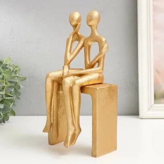 COUPLE BENCH STATUE